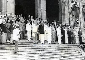 PA i- 64- Place d'armes animee